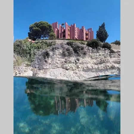 La Muralla Roja Calpe Esterno foto